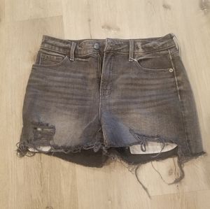 Old Navy High Rise Black Wash Distressed Jean Shorts Size 6
